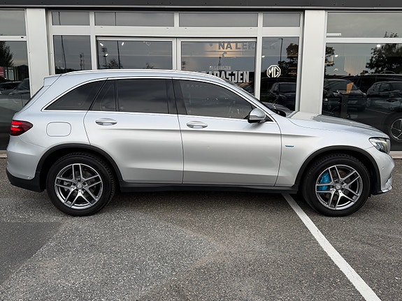 Mercedes-Benz GLC350 e 9 of 30