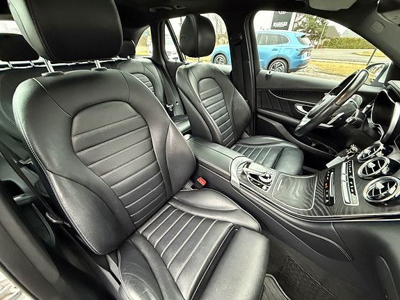 Mercedes-Benz GLC350 e 17 of 30
