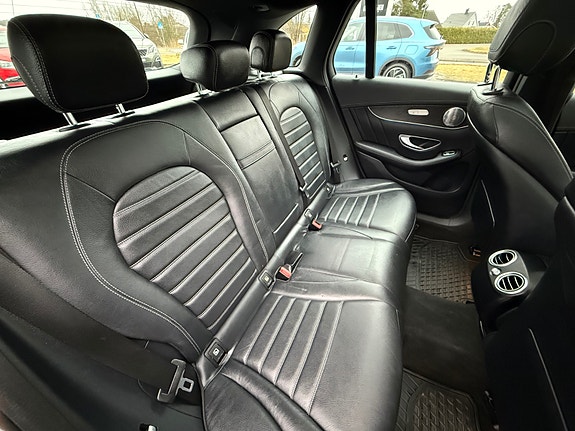 Mercedes-Benz GLC350 e 20 of 30