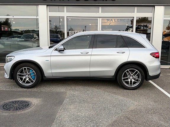 Mercedes-Benz GLC350 e 10 of 30