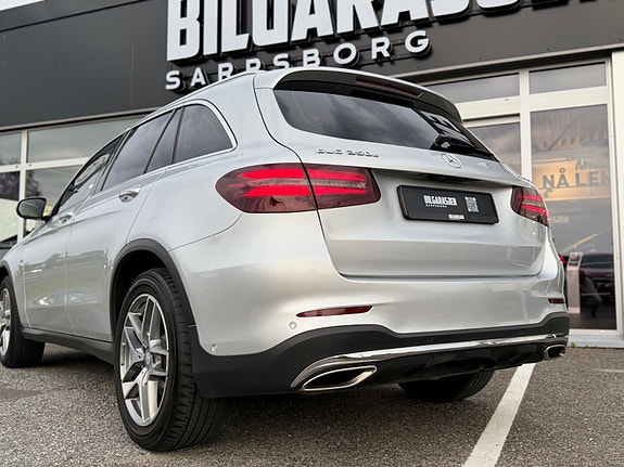 Mercedes-Benz GLC350 e 13 of 30