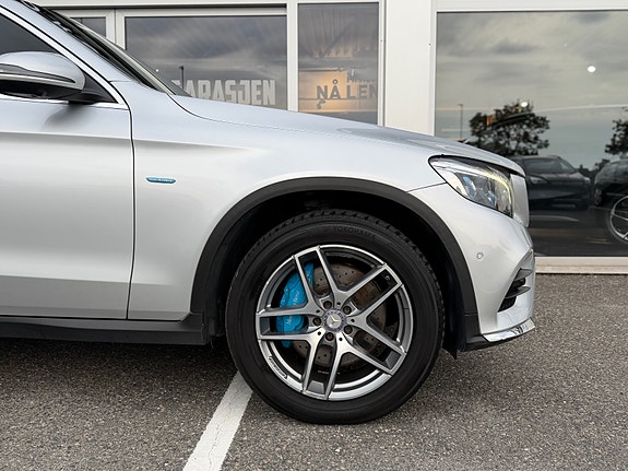 Mercedes-Benz GLC350 e 8 of 30