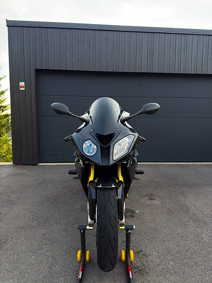 BMW S 1000 RR 8 of 12