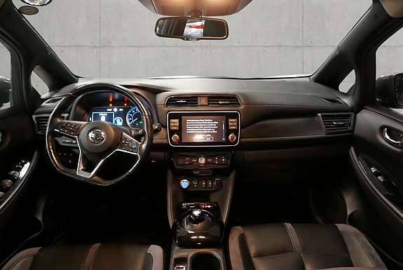 Nissan Leaf 16 of 28