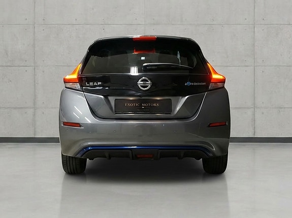 Nissan Leaf 5 of 28