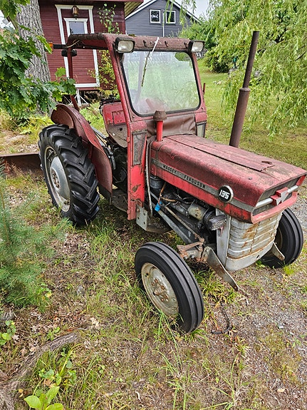 Massey Ferguson F135 5 of 21