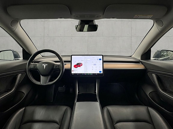 Tesla Model 3 10 of 18