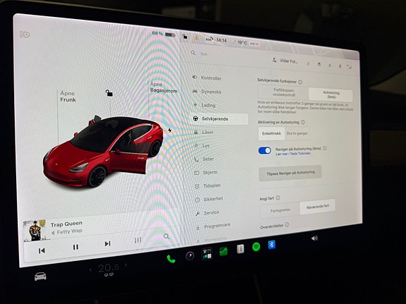 Tesla Model 3 14 of 18