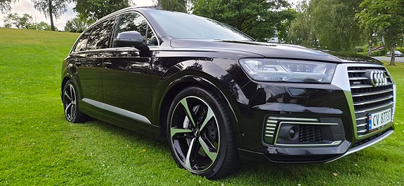 Audi Q7 9 of 30