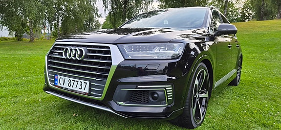 Audi Q7 8 of 30