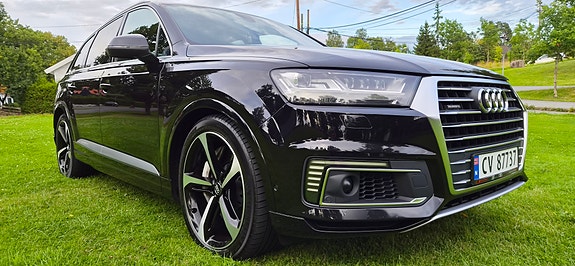 Audi Q7 3 of 30