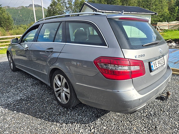 Mercedes-Benz E200 d 10 of 12