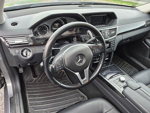 Mercedes-Benz E200 d 4 of 12