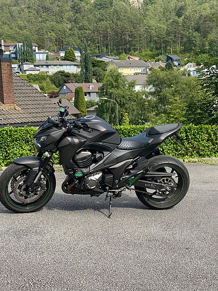 Kawasaki Z 800 6 of 8