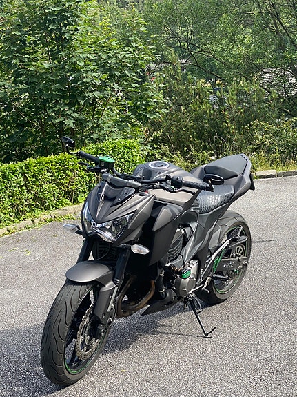 Kawasaki Z 800 5 of 8