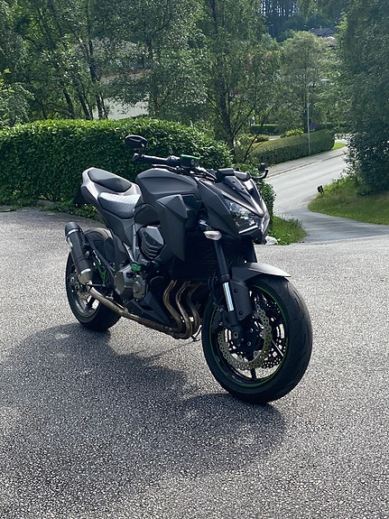 Kawasaki Z 800 2 of 8