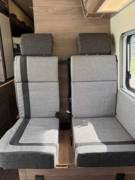 Knaus BoxLife 630 ME - Perfekt familiebobil - Dobbel køyeseng - 2x Isofix - Automat - Lav km 16 of 30