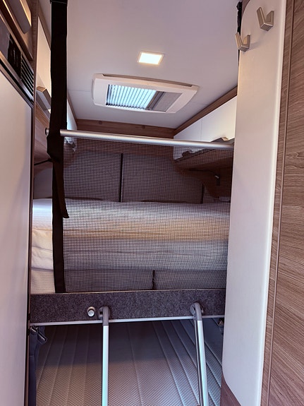 Knaus BoxLife 630 ME - Perfekt familiebobil - Dobbel køyeseng - 2x Isofix - Automat - Lav km 22 of 30