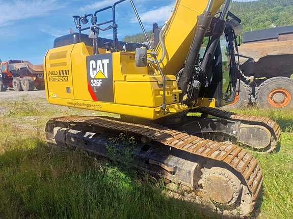 Cat 326FL 3 of 20