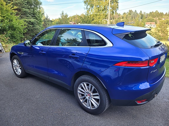 Jaguar F-PACE 7 of 7