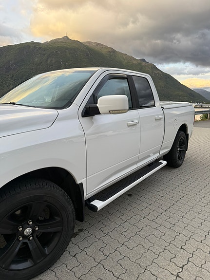 Dodge RAM 17 of 30