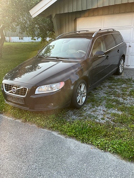 Volvo V70 9 of 9