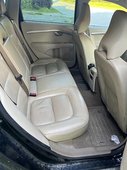 Volvo V70 6 of 9