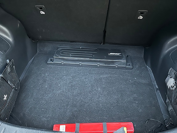 Nissan Leaf 7 of 14