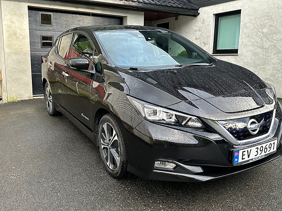 Nissan Leaf 3 of 14