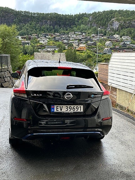Nissan Leaf 5 of 14