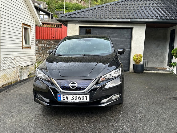 Nissan Leaf 2 of 14