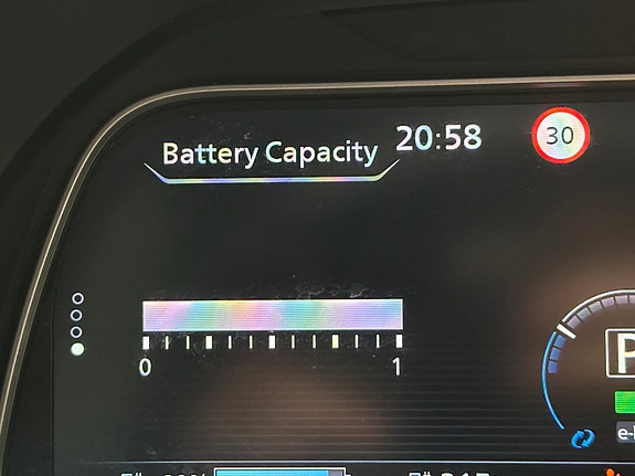 Nissan Leaf 12 of 14