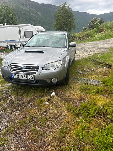Subaru Legacy 2 of 2