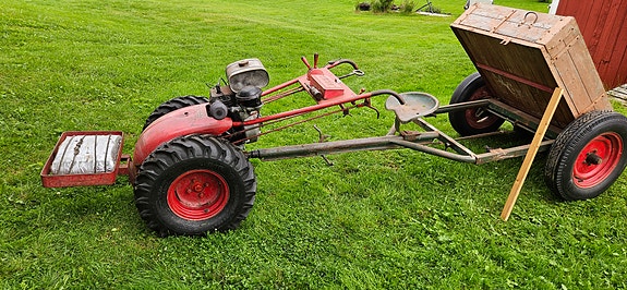 Bucher K55 13 of 26