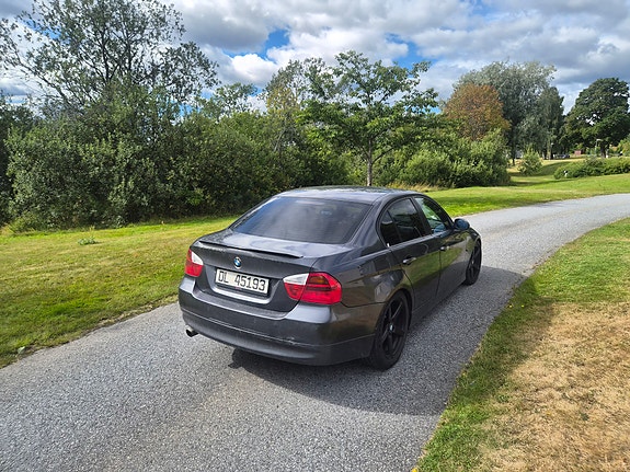 BMW 316i 7 of 11
