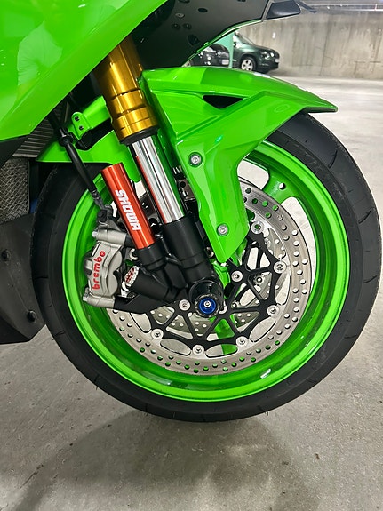 Kawasaki Ninja ZX-10R 40th Anniversary Edition 13 of 19