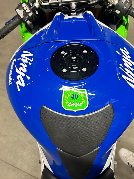 Kawasaki Ninja ZX-10R 40th Anniversary Edition 10 of 19