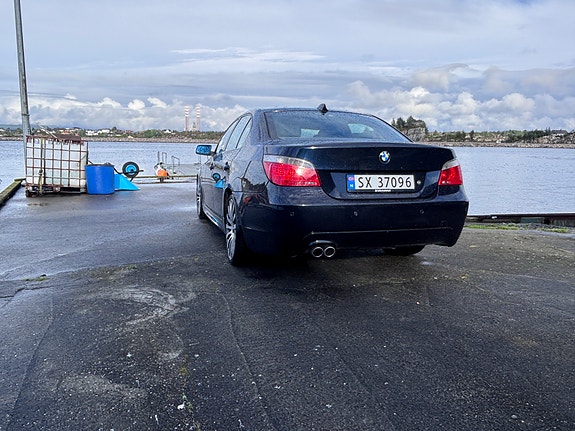 BMW 540i 19 of 20
