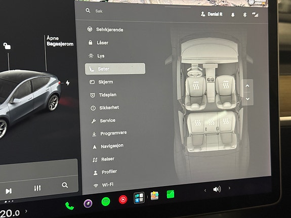 Tesla Model Y 19 of 23