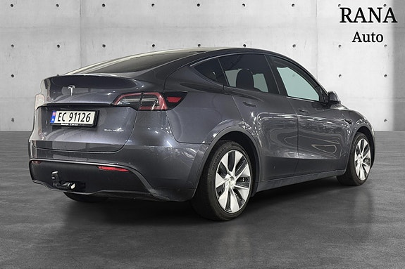 Tesla Model Y 6 of 23