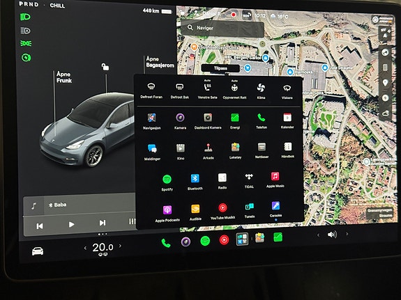Tesla Model Y 16 of 23