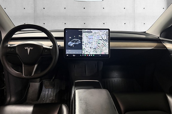 Tesla Model Y 11 of 23