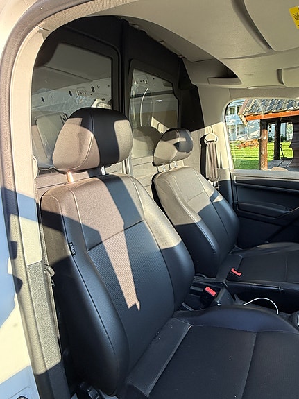 Volkswagen Caddy Maxi 13 of 25