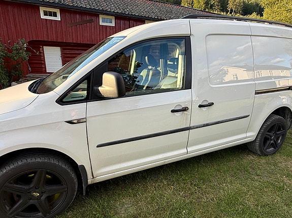 Volkswagen Caddy Maxi 17 of 25