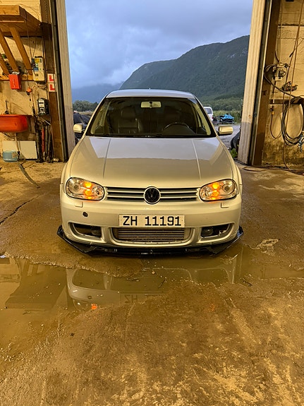 Volkswagen Golf IV 2 of 12