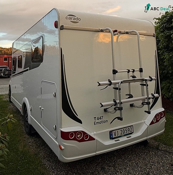 Carado T447 // 9-tr aut 140 hk // Enk.senger+senkes. // S.stativ // Dometic Rally Air Pro 330 lufttelt // Vinterlagret inne // 3 of 16