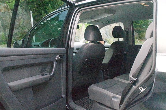 Volkswagen Touran 13 of 29