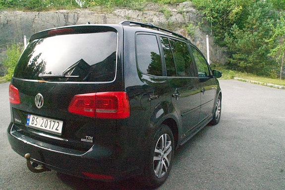 Volkswagen Touran 7 of 29