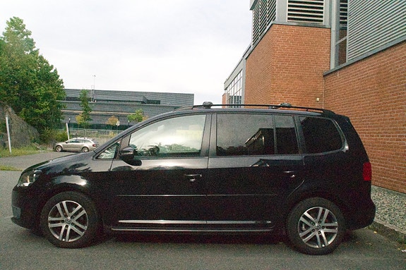 Volkswagen Touran 8 of 29