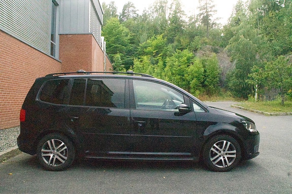 Volkswagen Touran 9 of 29